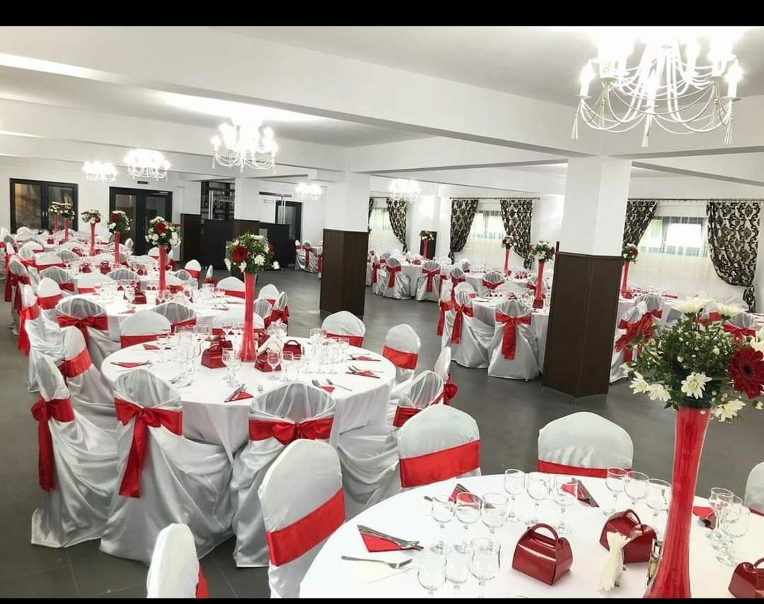 Enigma Bucovinei Otel Vicovu de Jos Dış mekan fotoğraf