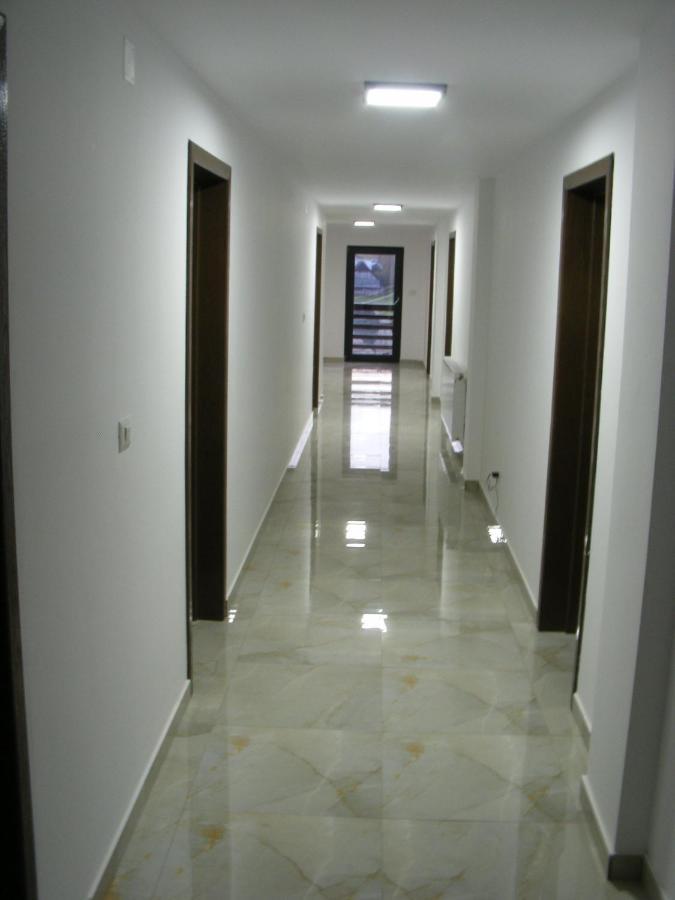 Enigma Bucovinei Otel Vicovu de Jos Dış mekan fotoğraf